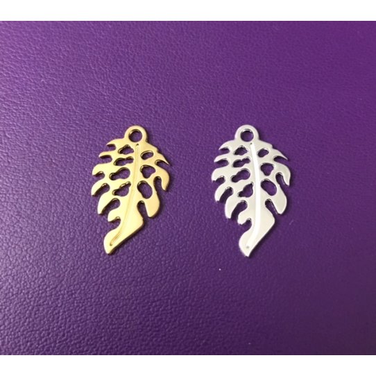 Pendant - Brass Monstera leaf plated in France