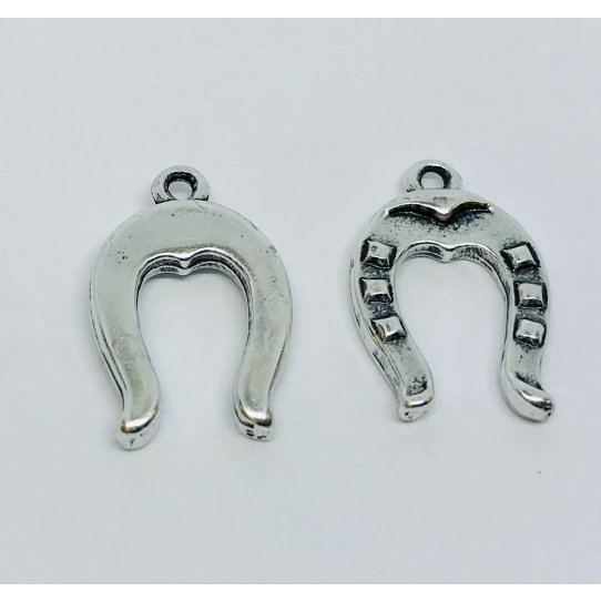 Pendant - horseshoe