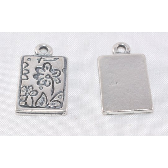 Pendant with Flower Pattern