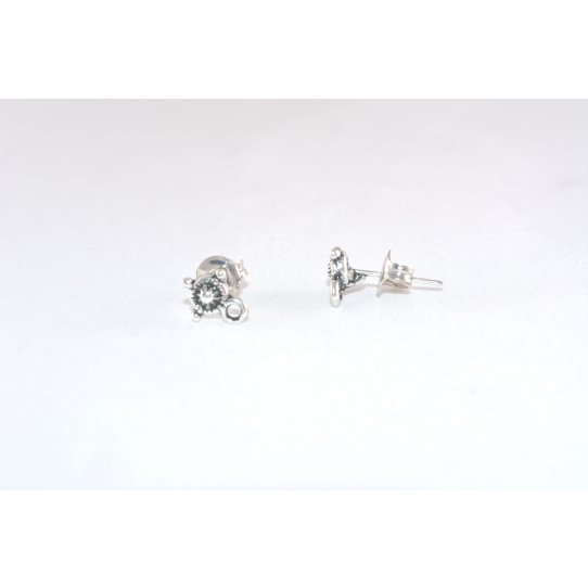 stud earring