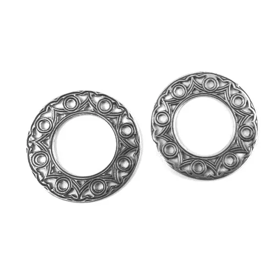 Grand cercle avec motif filigrandne