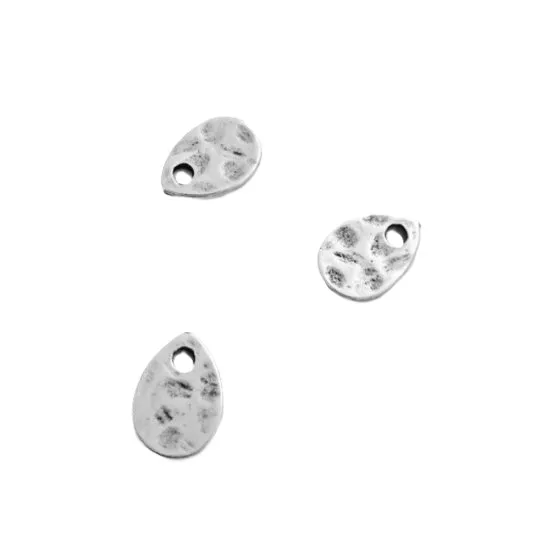 Pendant forme poire martelé