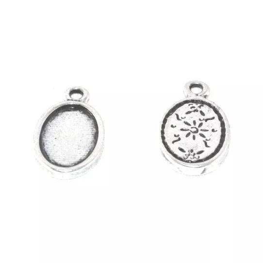 Pendant médaille ovale