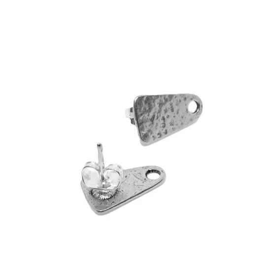 Boucle d’oreille avec clous en étain forme trapézoïdale