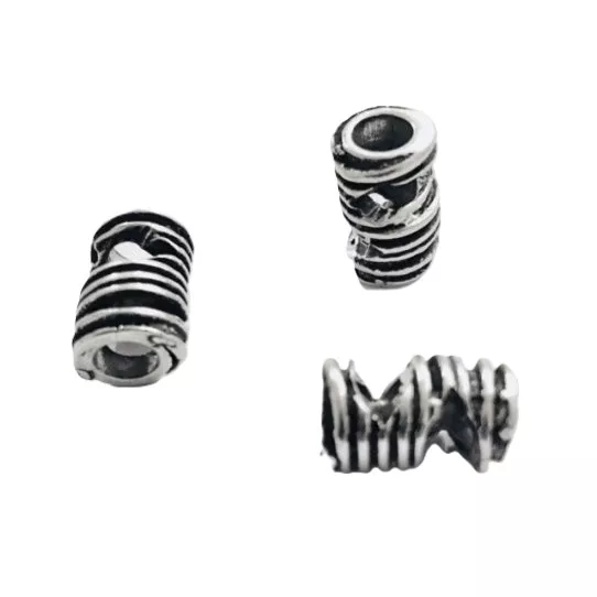 Perles cylindriques striés et troués avec diam int 4.5mm