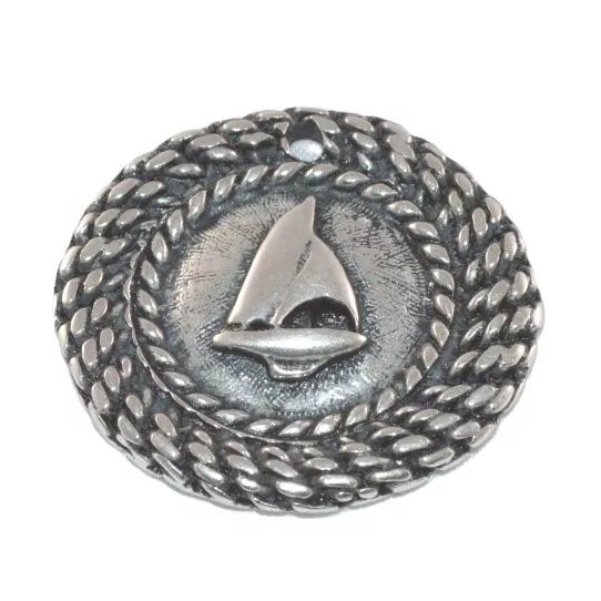 Pendant médaille avec bateau