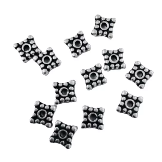 Petit intercalaire carré 6 x 6 mm