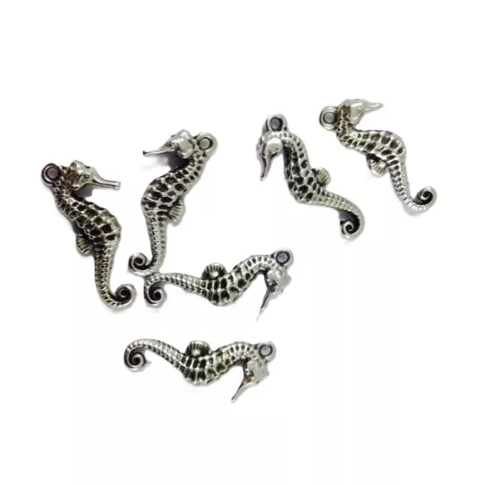 Pendant petit hippocampe