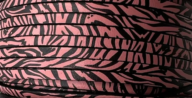 Cuir de veau imprimé en 3mm zebre rose