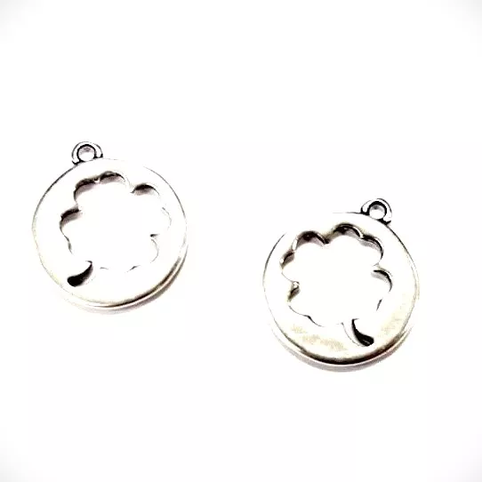 Pendant médaille trèfle à 4 feuilles évidé