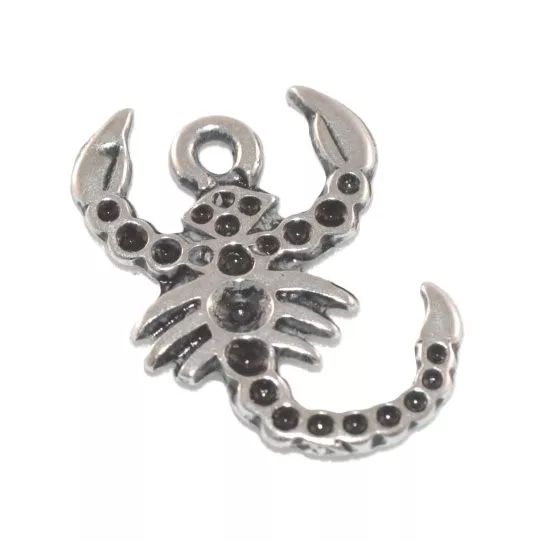 Pendant scorpion