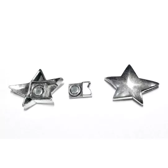 Fermoir aimanté en étain forme étoile allongée