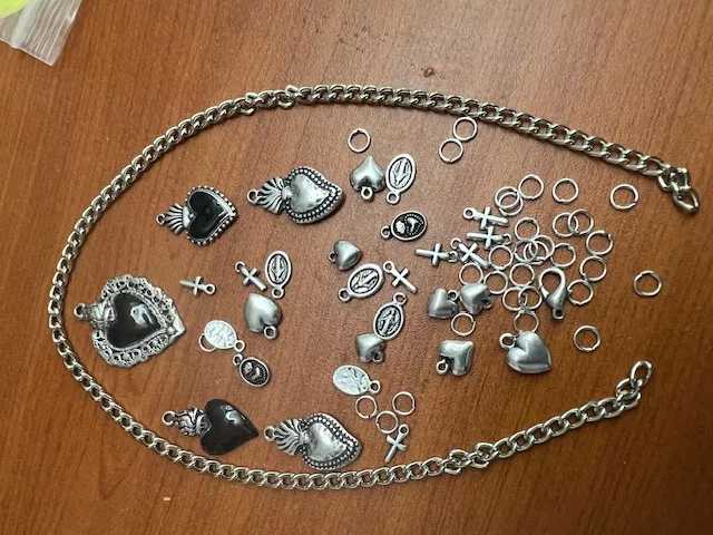 Collier Sacré en KIT noir