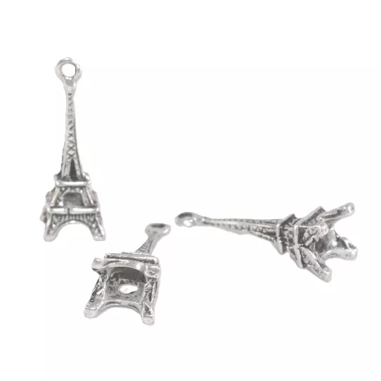 Pendant la Tour Eiffel