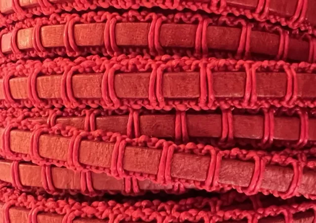 Cuir macramé 6mm ton sur ton  - Rouge