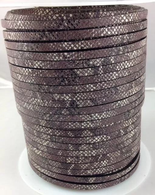 Cuir veau motif serpent 5mm, 4.17€ ht /m soit  5€ ttc - Marron