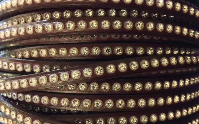 Cuir de veau avec véritable Swarovski 6mm- - Bordeaux