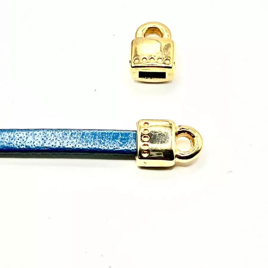 Embout avec anneau  5 mm plat pour cuir - Or