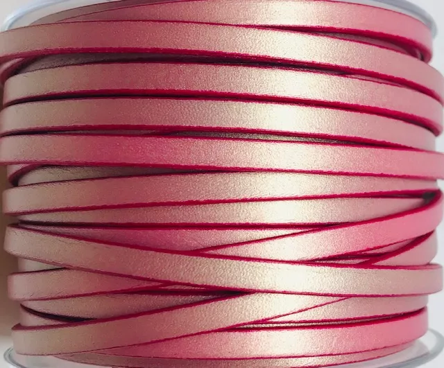 Cuir de veau nacrés 5mm - Fuchsia métallisé