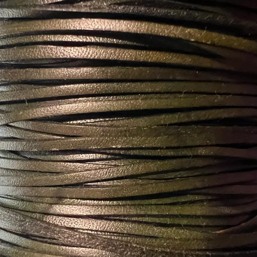 Cuir de veau 2mm plat-nouvelles couleurs - Vert foncé