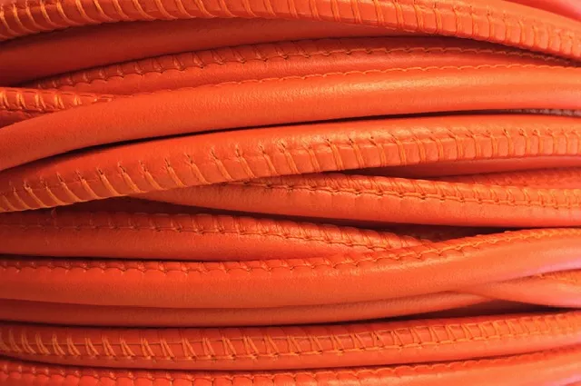 Cuir rond cousu ton sur ton, souple en 5mm - Orange