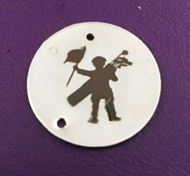 Médaille 20mm en acier avec 2 trous - avec gravure laser