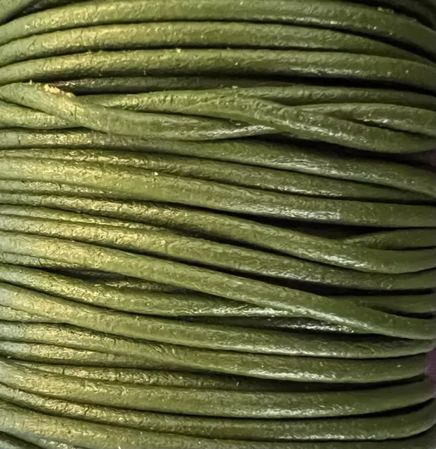 Cuir rond 2 mm couleurs pastel et métallisées - vert olive