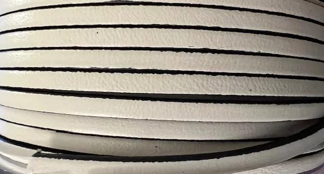 1m Cuir de veau 3mm plat-NOUVELLES COULEURS - Blanc bord noir