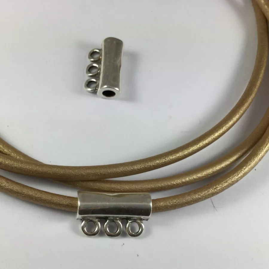 Accroche breloque-bélière pour cuir 5 mm rond