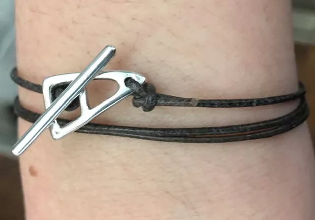 Petit fermoir T ajustable