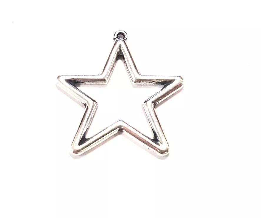 Pendant étoile évidée