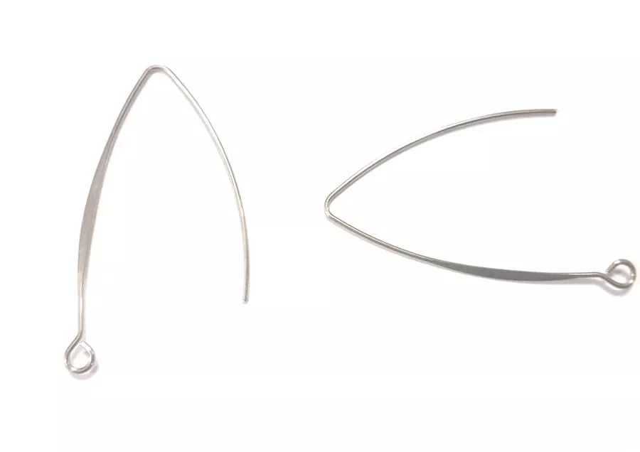 BO crochet stylisé en acier