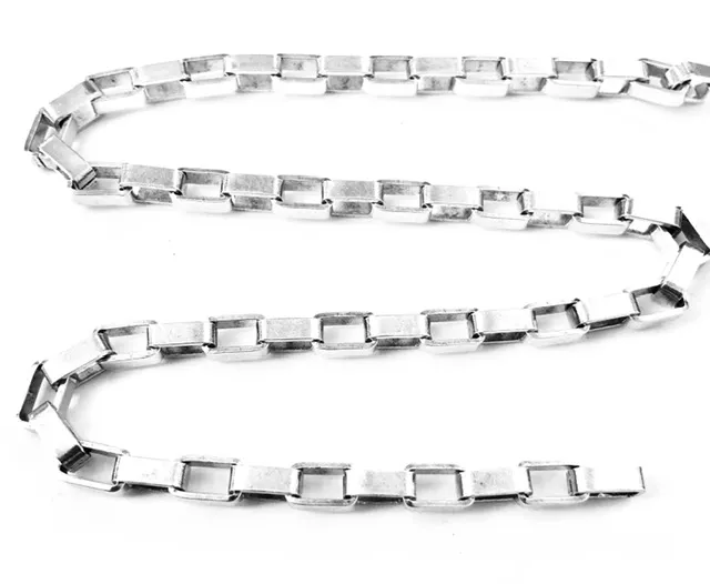 Chaine laiton rectangle ajourée, pl 10microns argent antique en FRANCE