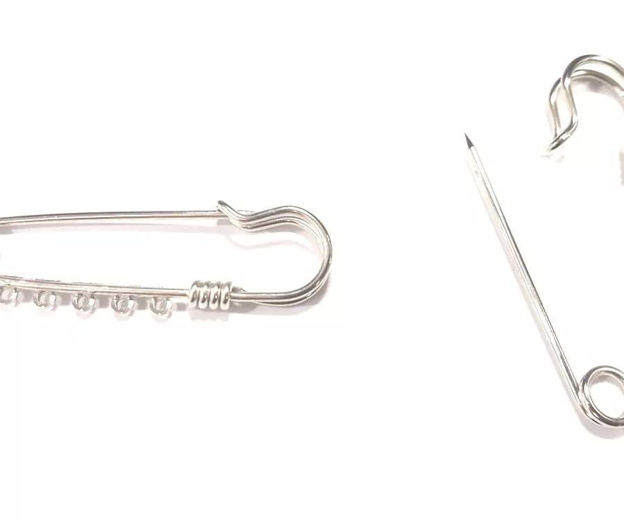 Epingles en laiton avec anneaux