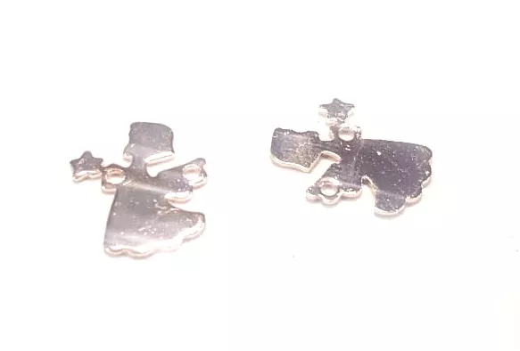 Pendant petit ange avec une étoile en laiton