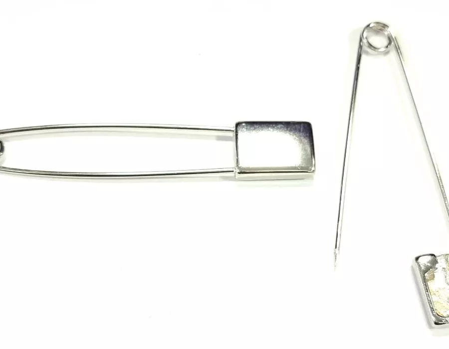 Epingles avec rectangle en laiton