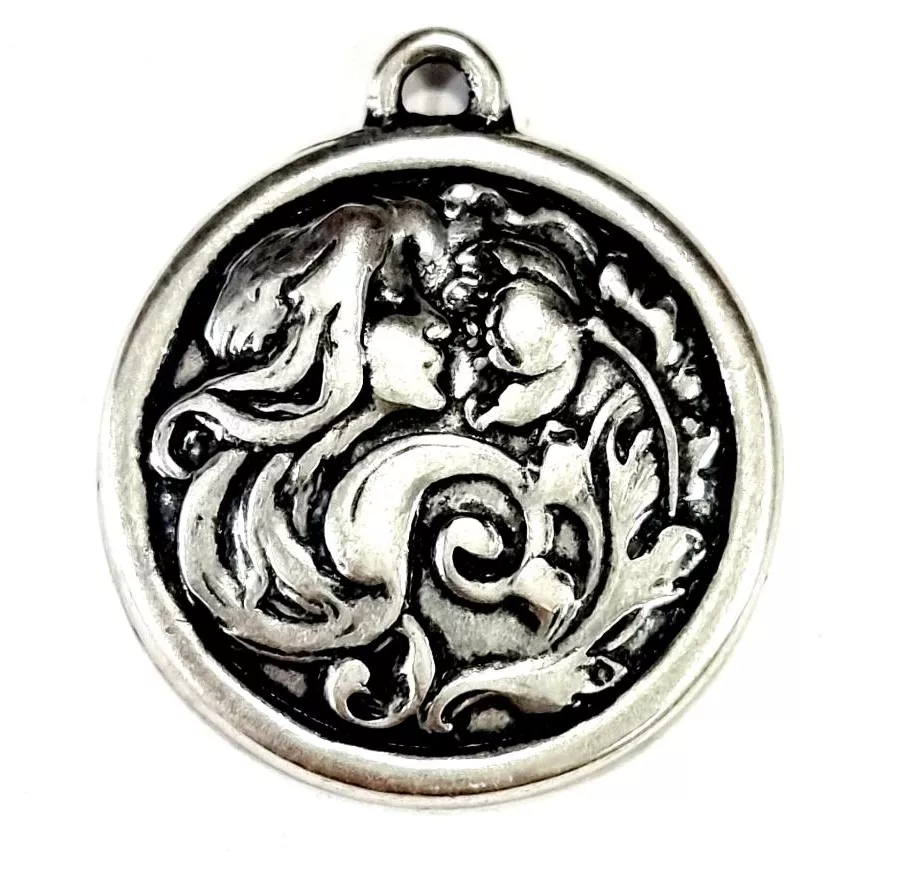 Pendant médaille femme avec fleur