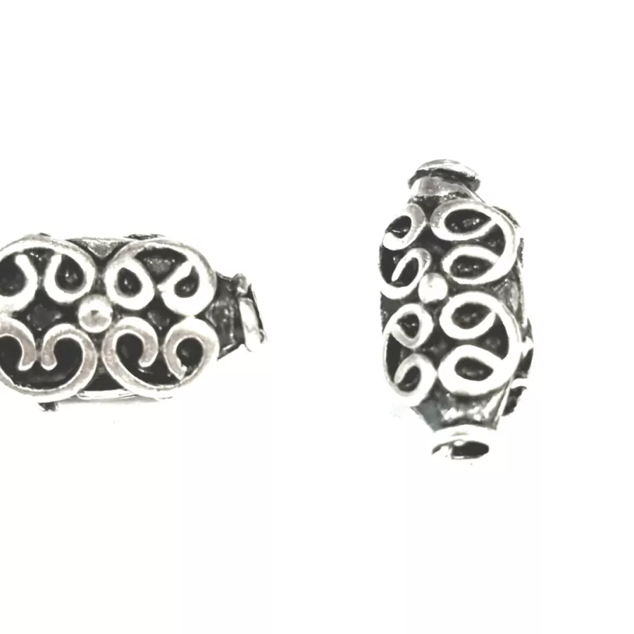 Intercalaire traversant motif arabesque