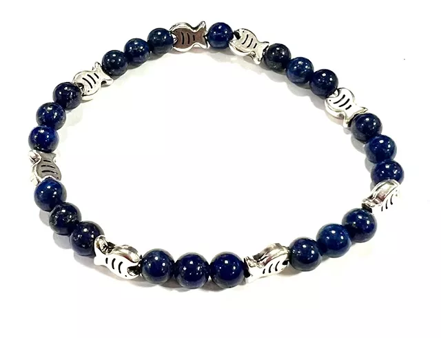 Petit poisson traversant 8.7 x 6.7mm trou : 1.1mm