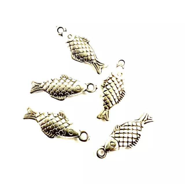 Pendant petit poisson 16.8x 5.1mm