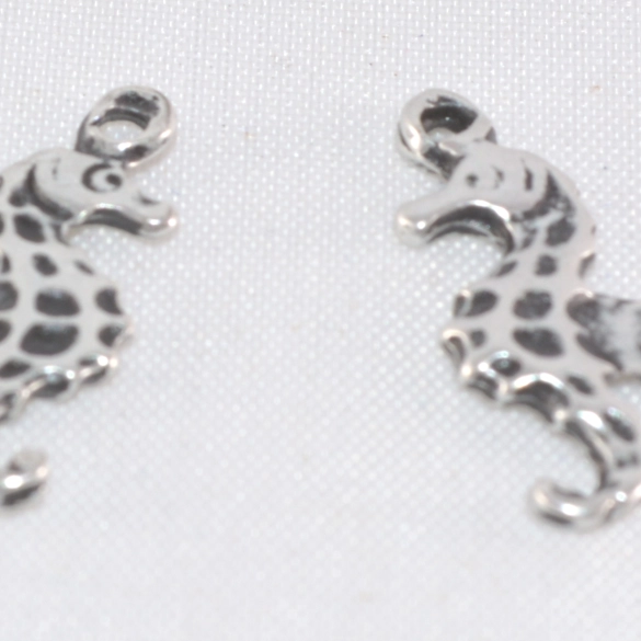 Pendant petit hippocampe 16mm