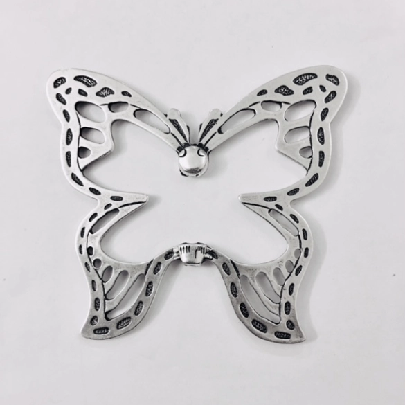 Grand papillon traversant